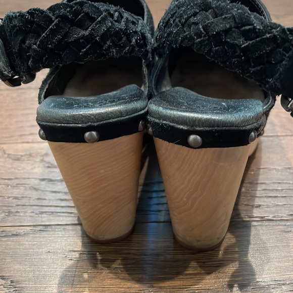 UGG clogs - Picture 3 of 8
